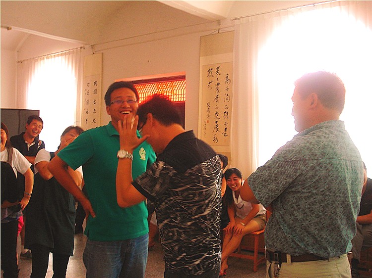 首届心理研讨会