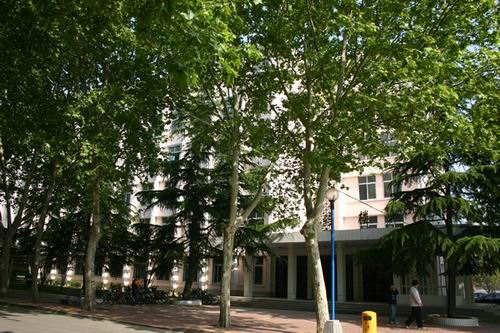 郑州水利学校实验楼